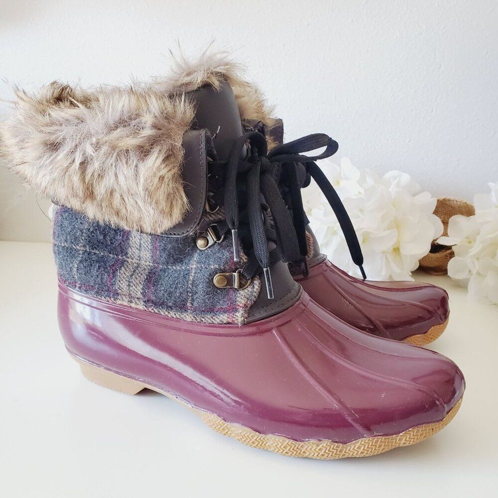 JustFab Ghita Duck Boots Faux Fur Lined  Burgundy & Plaid Size 9